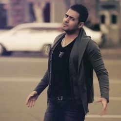 Ali Jokar ft. Reza Shiri – Delam Tange