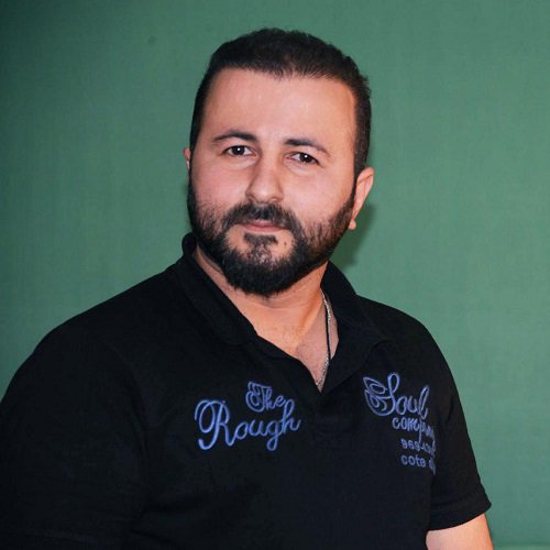 دانلود آهنگ امین محمودی سرم رو شونته