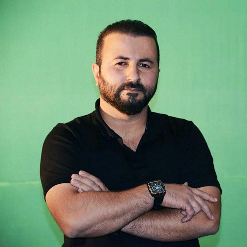 دانلود آهنگ امین محمودی سرم رو شونته