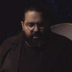 Reza Sadeghi – Hast Ya Nist
