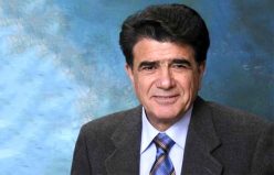 استاد شجریان موسیقی را از چه کسانی آموخت؟