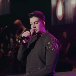 Farzad Farzin – Ey Kash (Live)