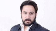 روزبه بمانی خواننده تیتراژ سریال «‌ملکه گدایان» را به کارگردانی حسین سهیلی‌زاده شد