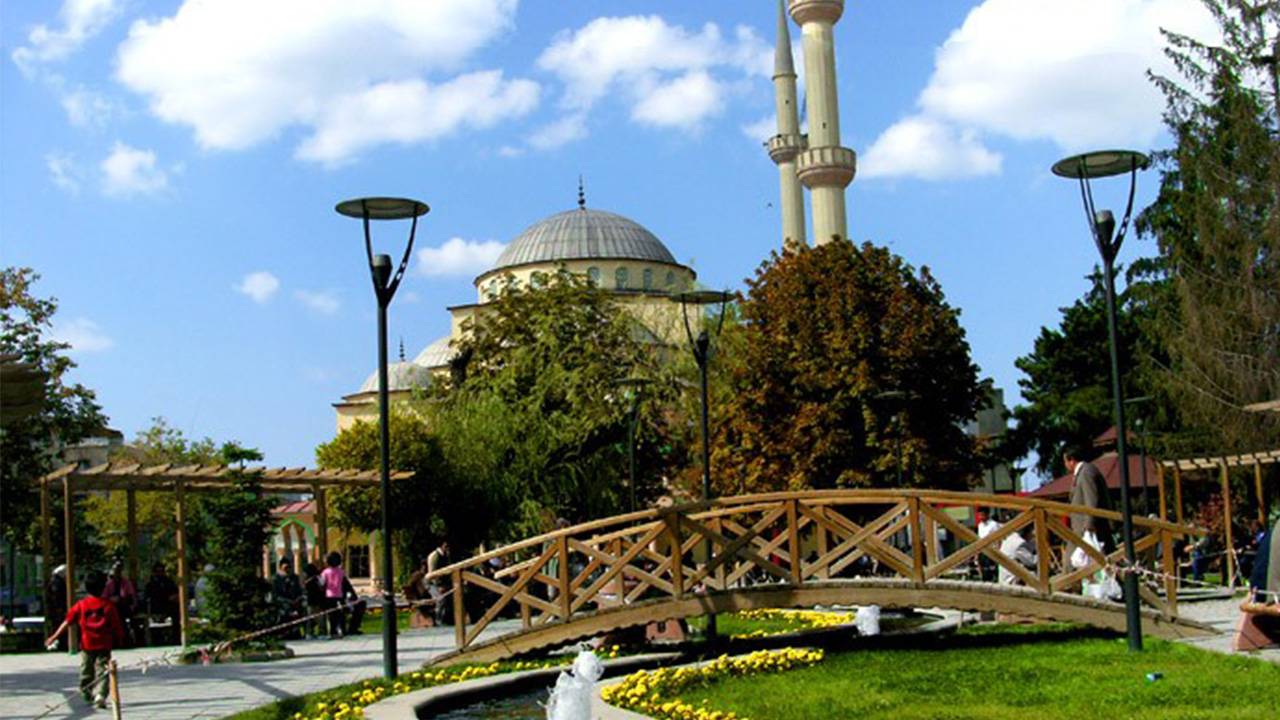 چگونه می توان از شهر تبریز به شهر وان ترکیه سفر کرد