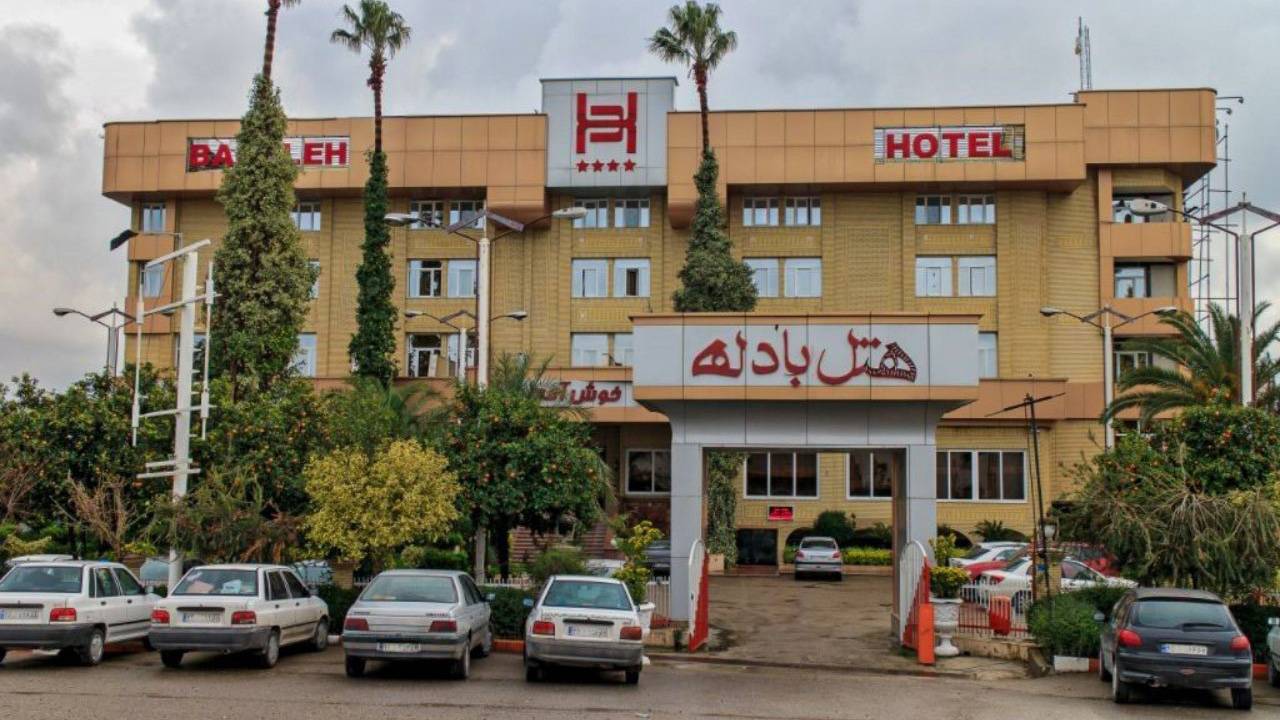 اقامت در طبیعت سرسبز شمال با رزرو هتل بادله ساری