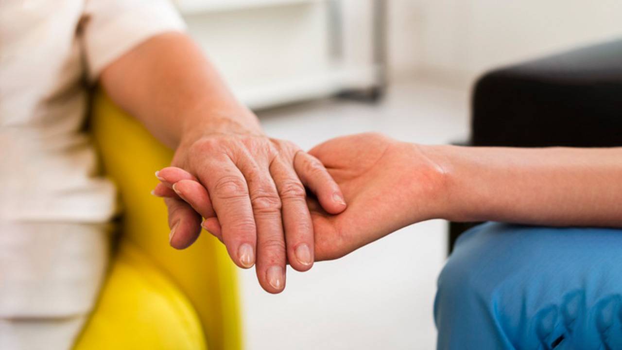 بهترین شرکت خدمات پرستاری در منزل + شماره و مزایا