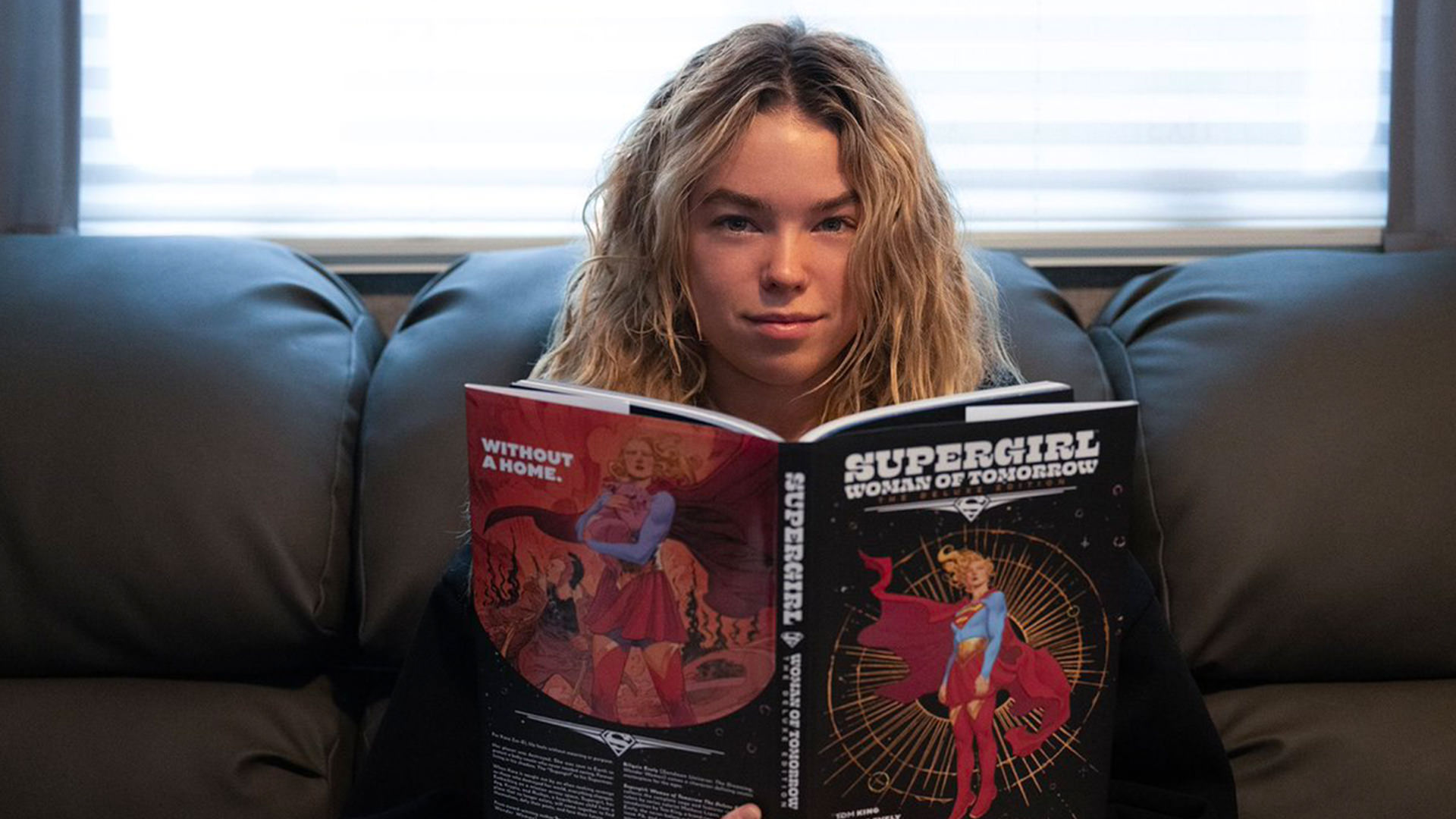تصاویر جدید فیلم Supergirl لباس شخصیت سوپرگرل را نشان می دهد